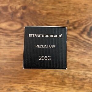 Brand New Gucci 24 Hour Full Coverage Luminous Matte Finish Foundation